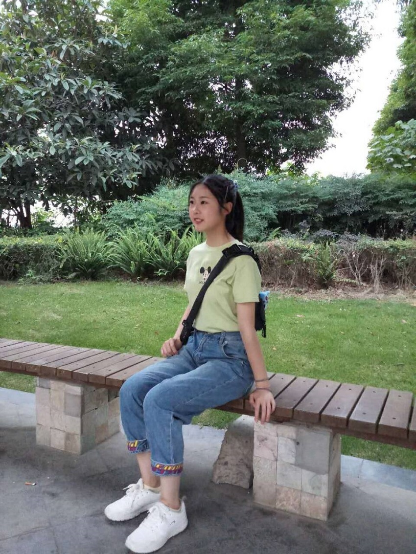 生活中的胡露丹.jpg